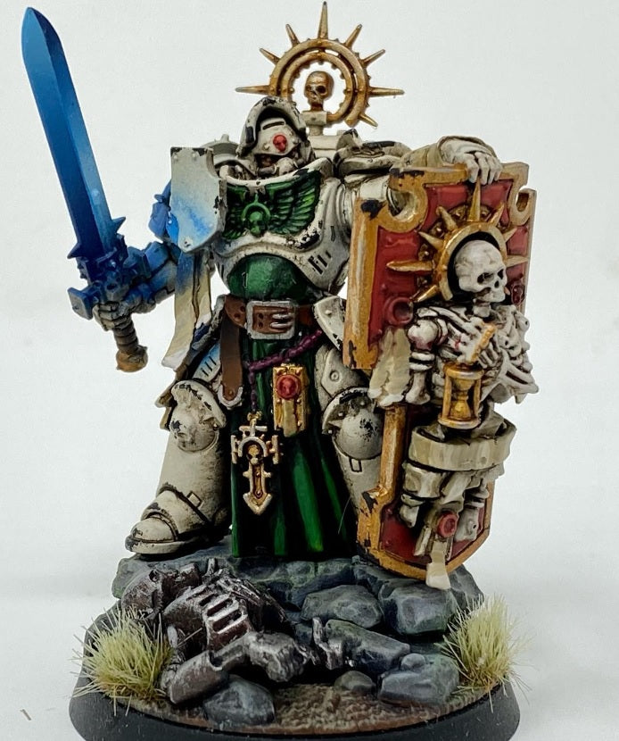 Space Marine Captain with Relic Shield