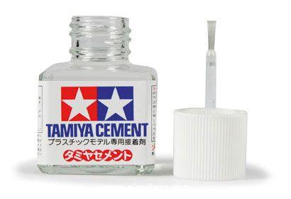 Tamiya Plastic Glue Cement (40ml)